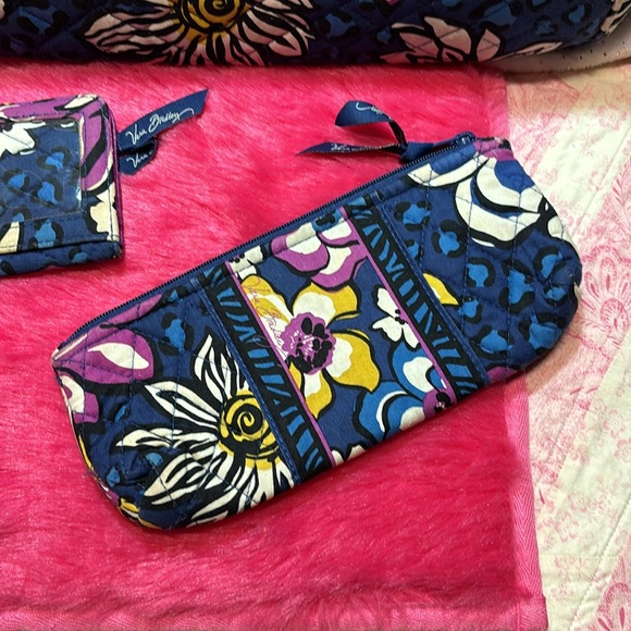 Vera Bradley 3 piece Set Bag, Wallet/ Id / Key Ring and Small Pouch - Picture 8 of 17